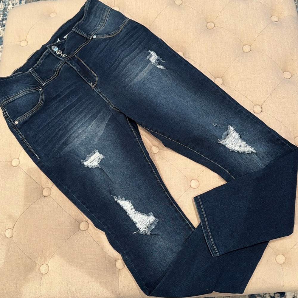 Wallflower Sassy High Rise Skinny Jeans